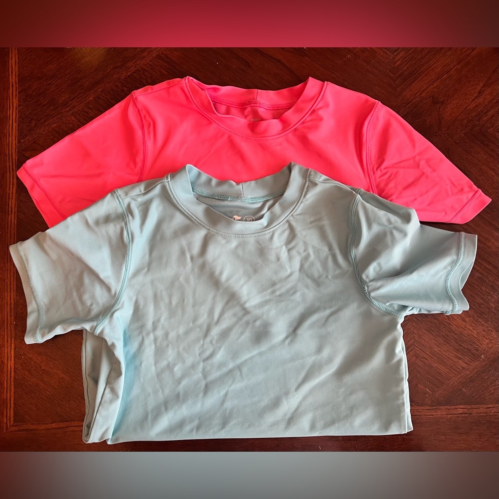 Girl’s set of 2 Rashguards by Primary brand